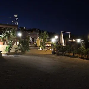 Couette-café Trinacria, Villaggio Mosè